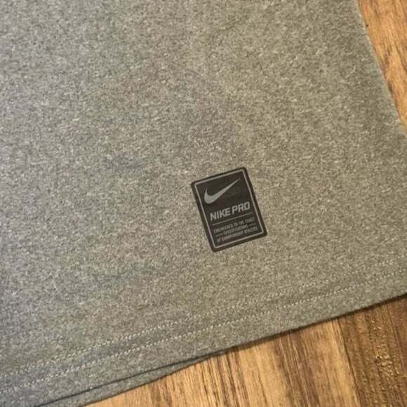 Nike Men's Long Sleeve Shirt in Light Gray - Picture 6 of 6